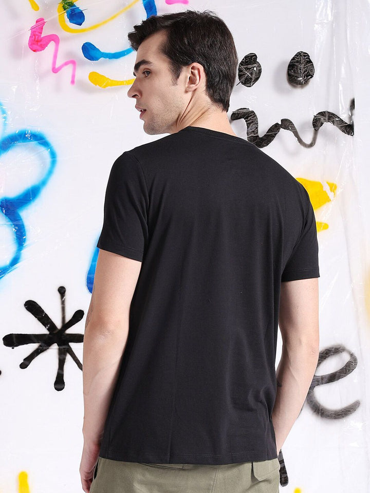 The Indian Garage Co Black Graphic Printed Round Neck Casual T-shirt