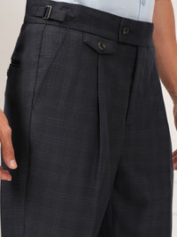 HIGHLANDER Men Mid-Rise Pleated Formal Trousers