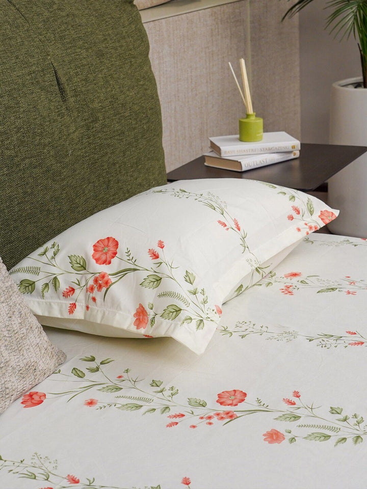 URBAN SPACE Peach-Coloured Printed Cotton 200 TC King Bedsheet With 2 Pillow Covers