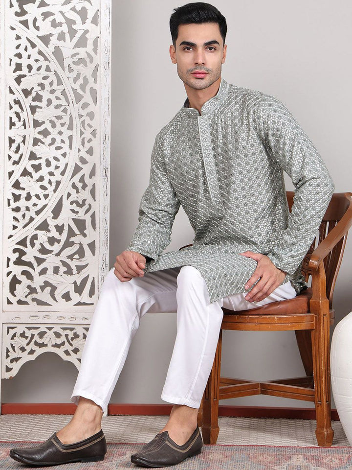 Jompers Men Geometric Embroidered Sequinned Kurta