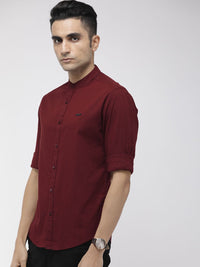 The Indian Garage Co Men Maroon Slim Fit Solid Casual Shirt