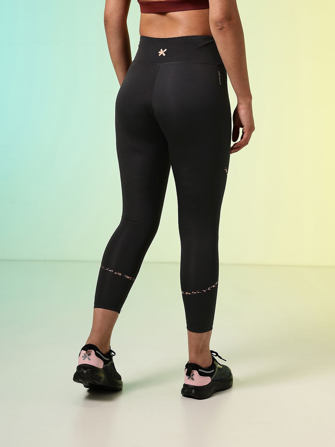 HRX by Hrithik Roshan Women Printed Rapid-Dry Training or Gym Sports Tights