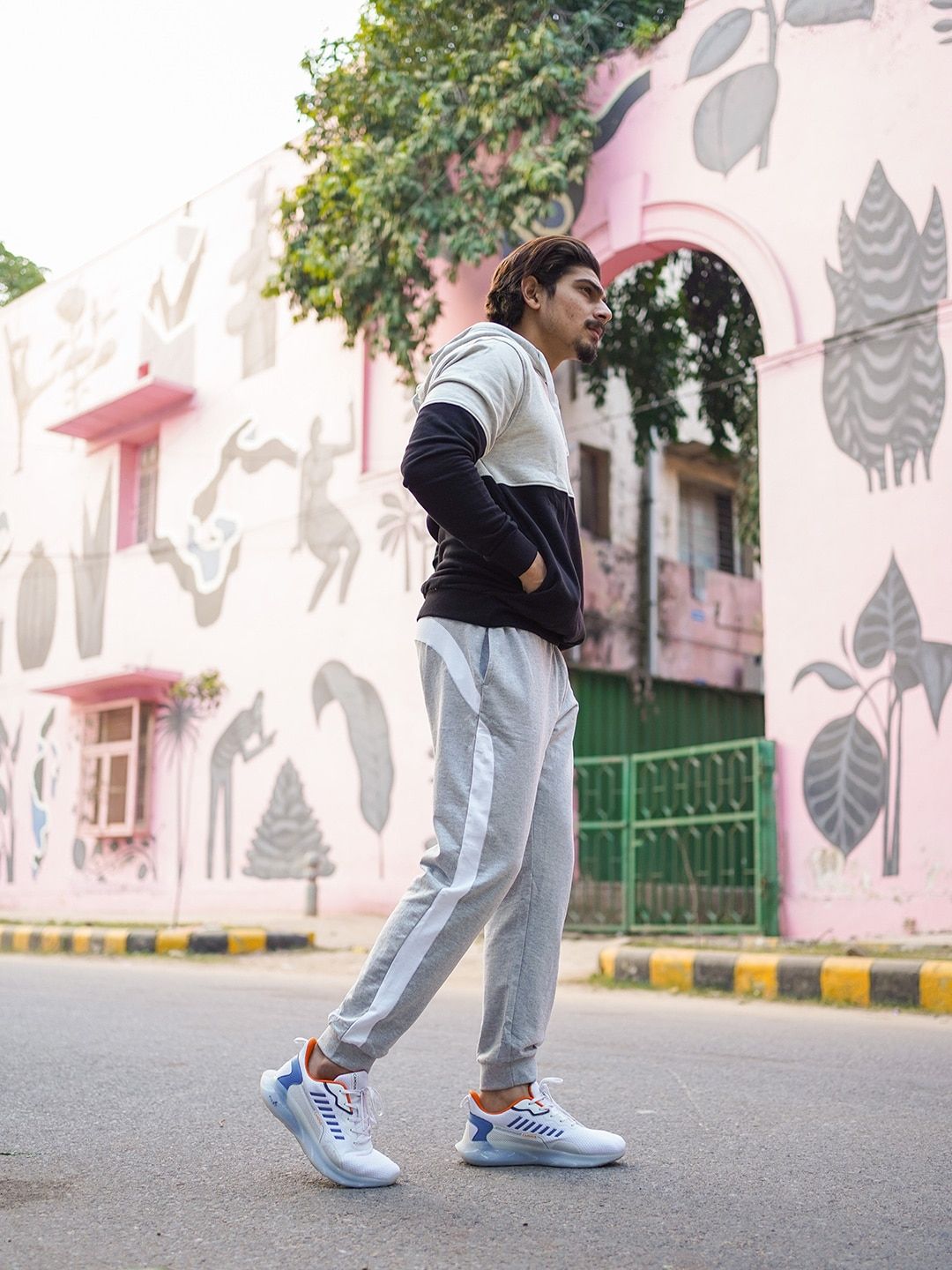 Campus Sutra Men Black & Grey Colourblocked Hooded Sweatshirt