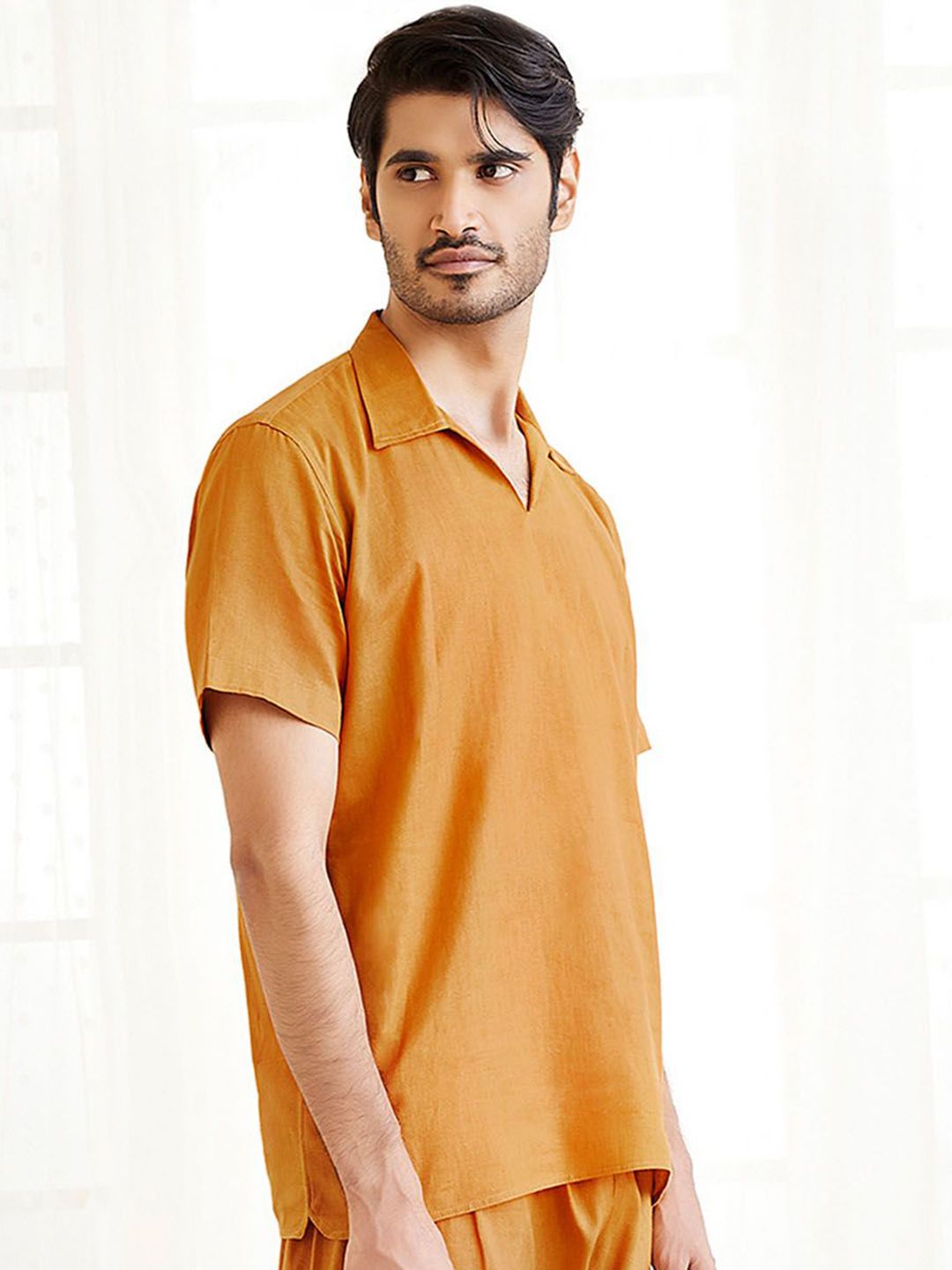 VASTRAMAY Shirt Collar Short Sleeves Cotton Straight Short Kurta