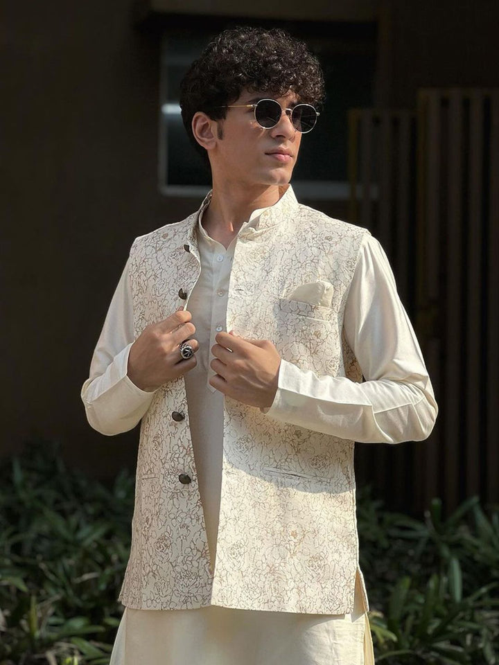 KISAH Men Printed Zari  Regular Fit Nehru Jacket