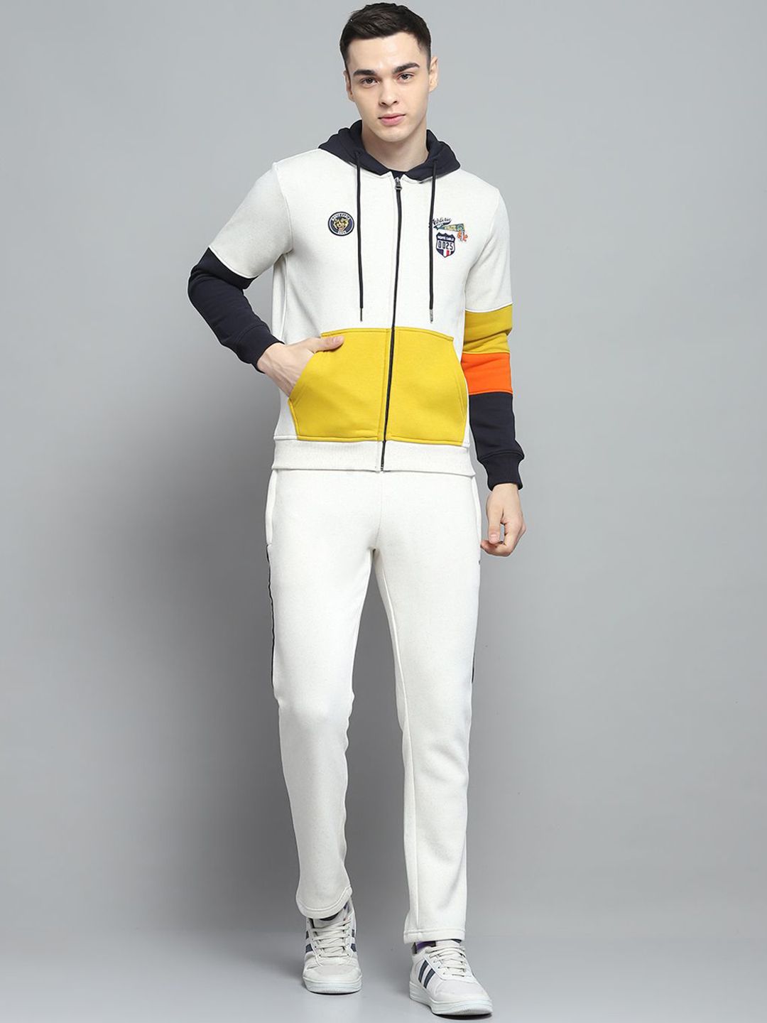 Monte Carlo Men Colourblocked Mid-Rise Hooded Tracksuit