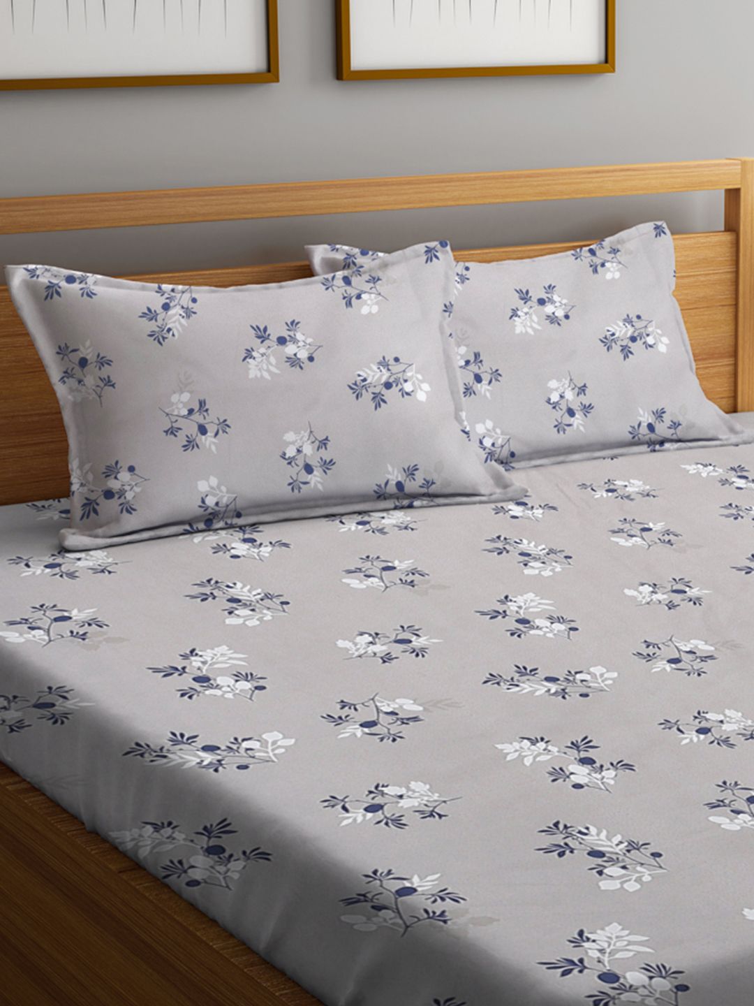 KLOTTHE Floral Printed 300 TC Fitted King Bedsheet with 2 Pillow Covers