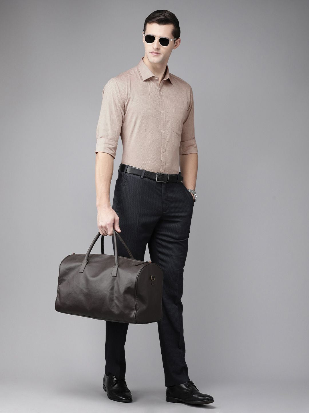 Park Avenue Men Grey Self Designed Textured Slim Fit Pure Cotton Formal Shirt