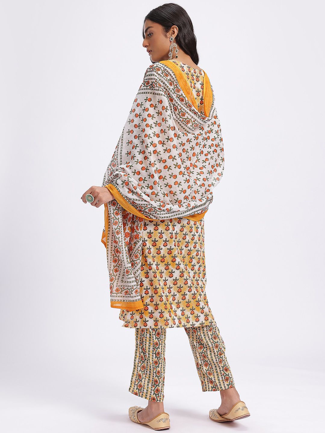 Anouk Women Floral Printed Regular Pure Cotton Kurta with Trousers & With Dupatta