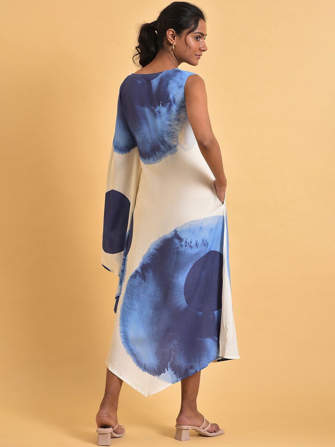 W Blue & White Tie and Dye Dyed Batwing Sleeve A-Line Midi Dress