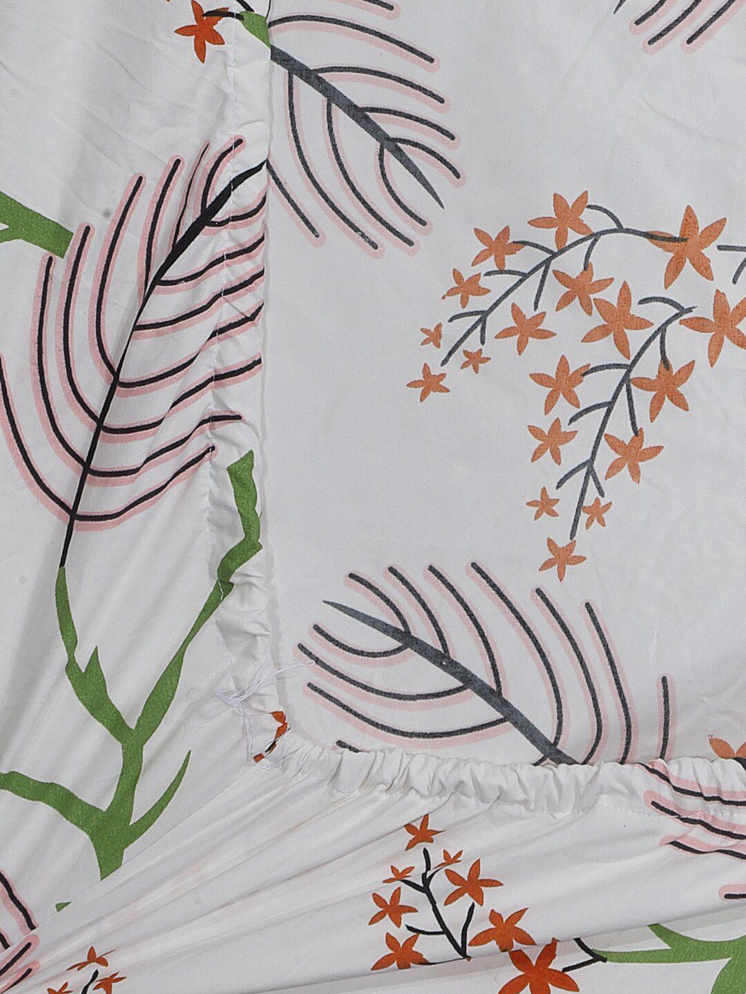 KLOTTHE White & Brown Printed 300 TC Fitted Double Bed Bedsheet With 2 Pillow Covers