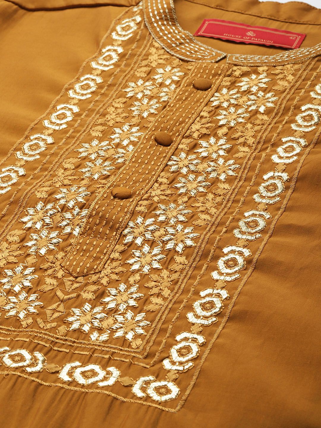 House of Pataudi Floral Yoke Design Mandarin Collar Thread Work Jashn Kurta