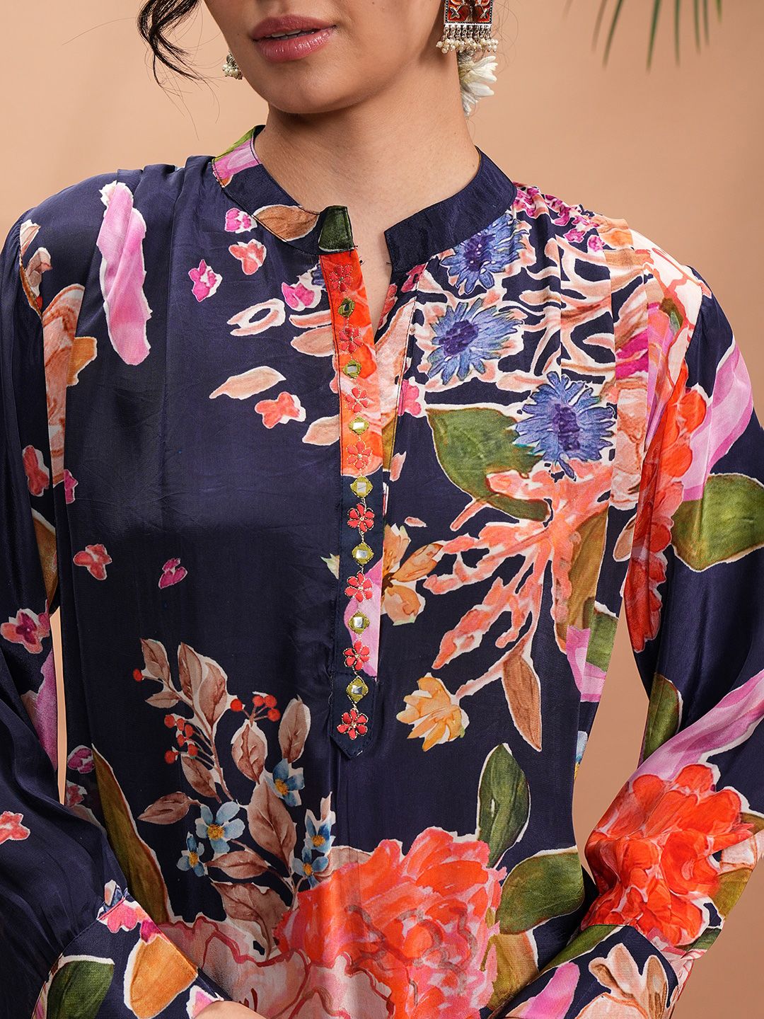 Vishudh Floral Printed Straight Kurta with Trousers