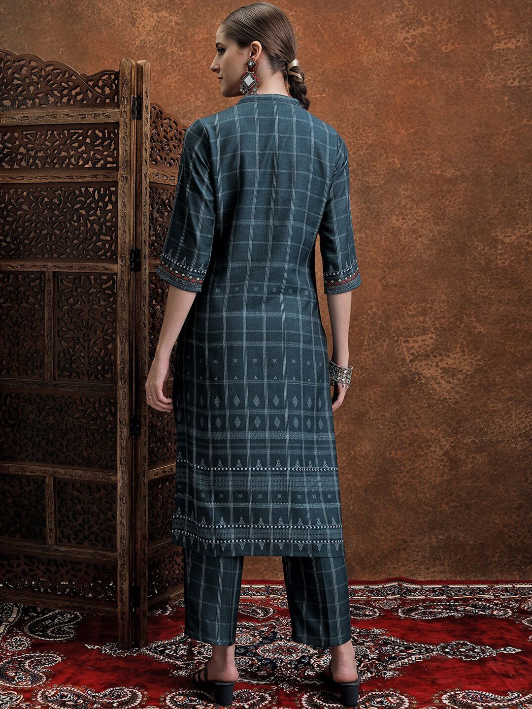 Vishudh Blue Ethnic Motifs Woven Design Mandarin Collar Straight Kurta With Trouser