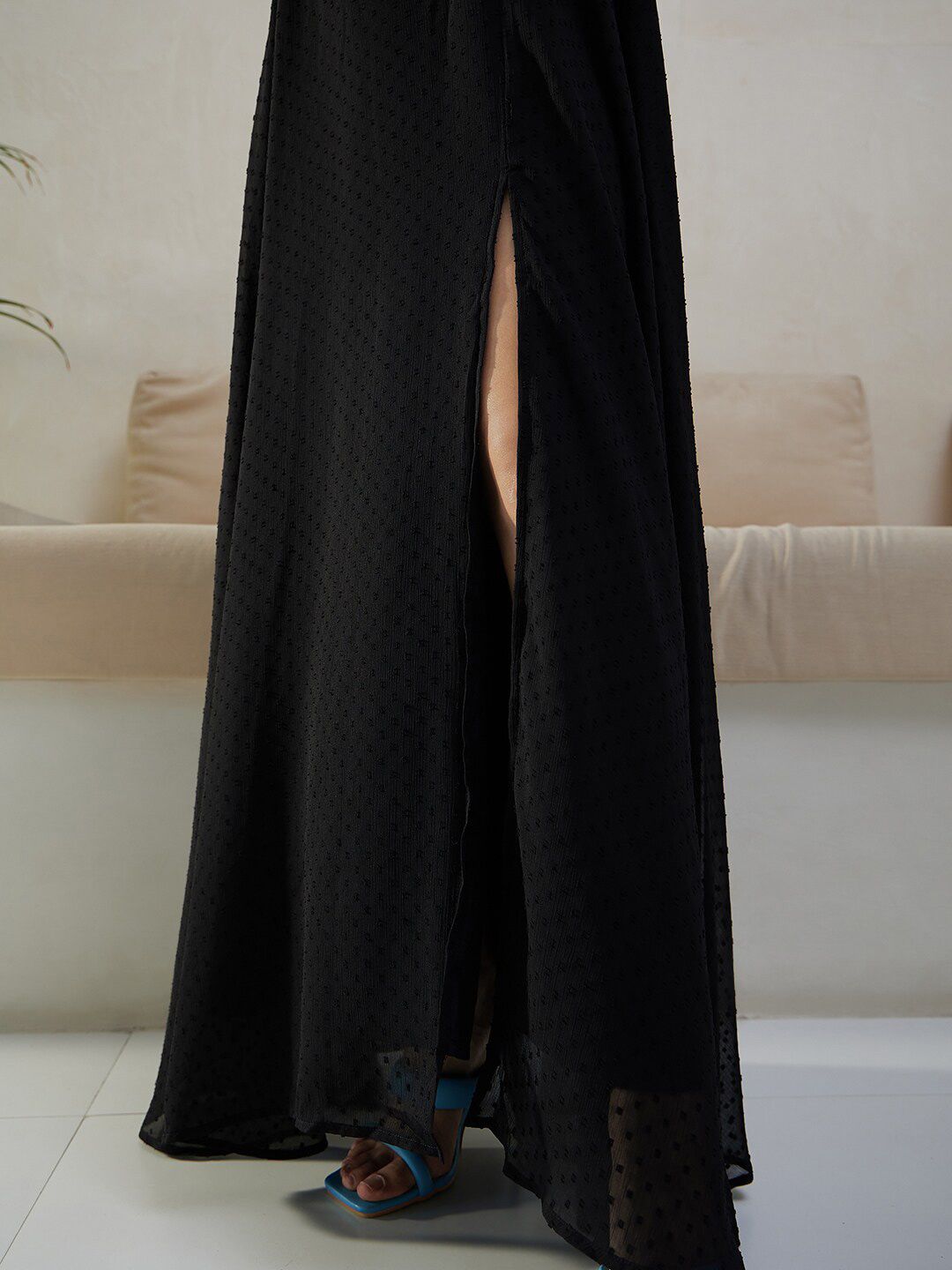 Berrylush Black Self Design Square Neck Puff Sleeves High Slit Maxi Dress