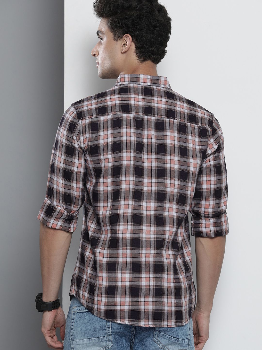 The Indian Garage Co Men Navy Blue & Peach-Coloured Cotton Checked Casual Shirt