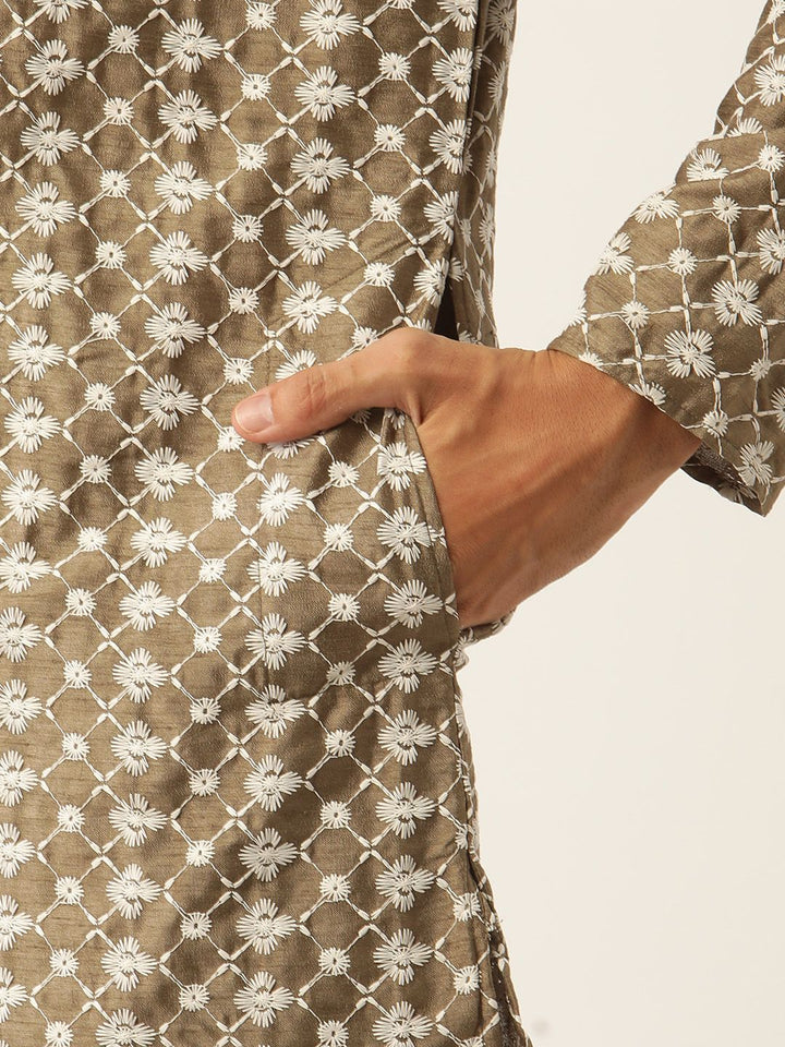 SOJANYA Men Olive Green & White Embroidered Kurta with Pyjamas & Nehru Jacket