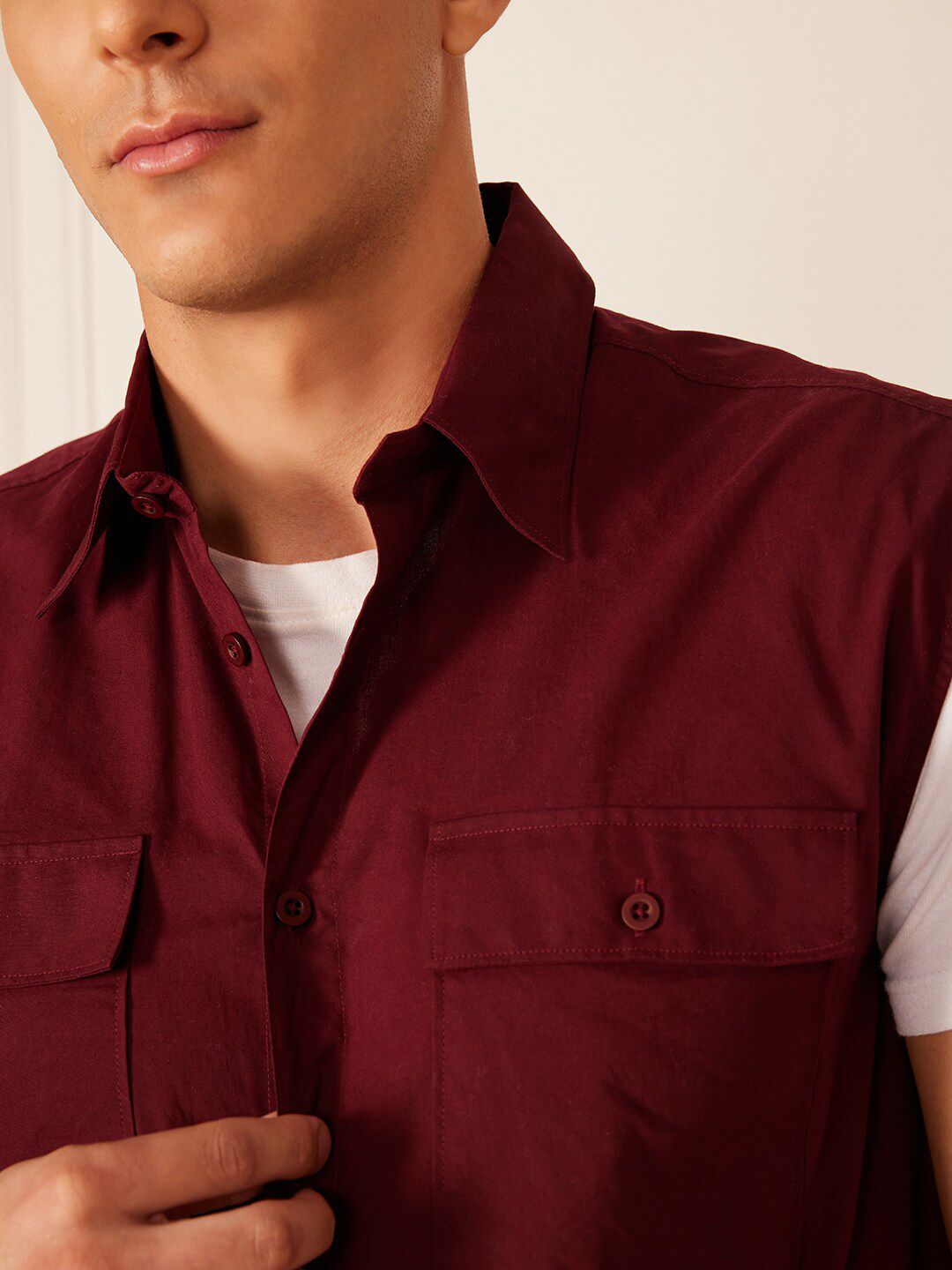 DENNISON Smart Sleeveless Cotton Casual Shirt