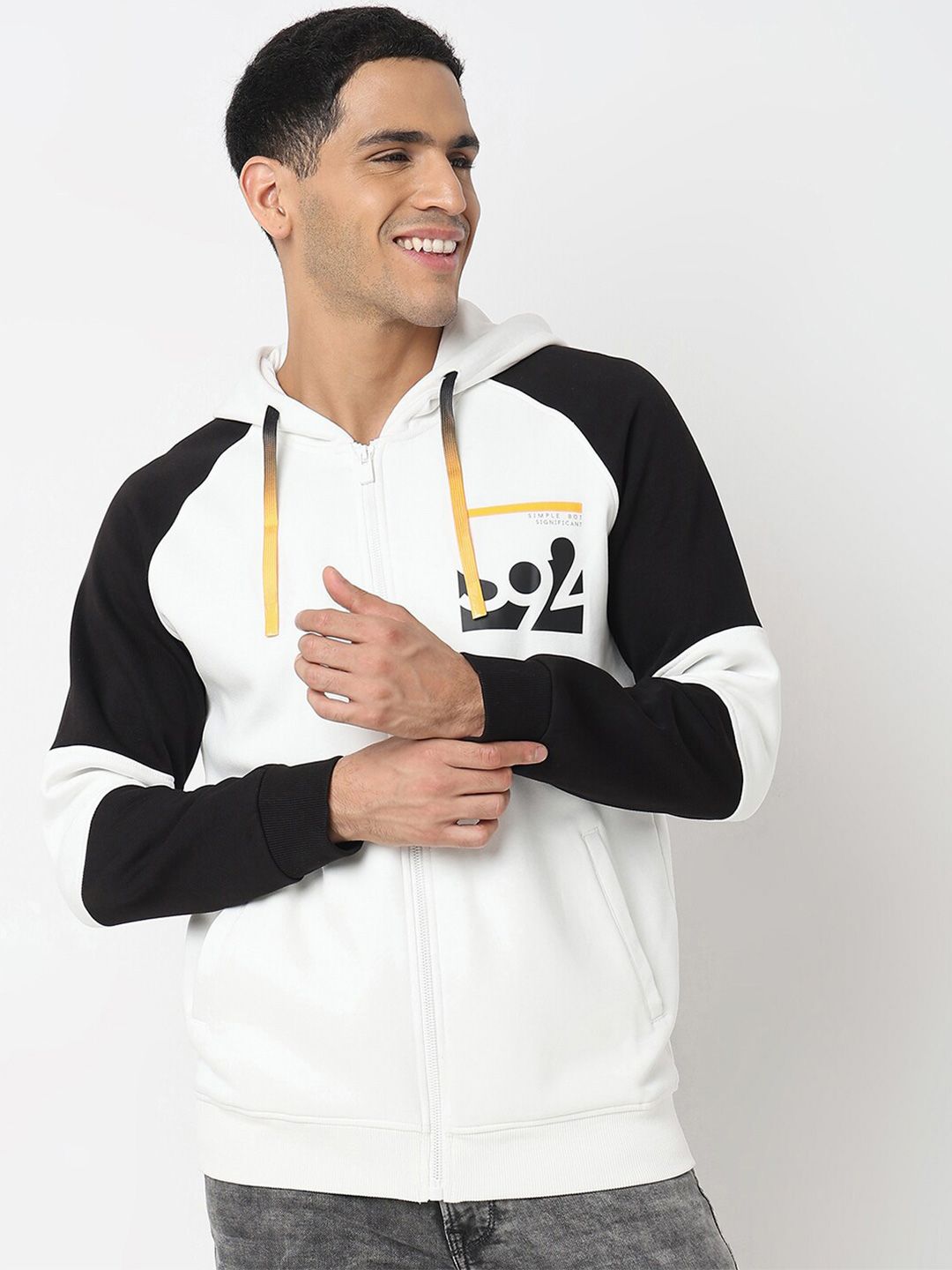 SPYKAR Graphic Printed Hooded Cotton Sweatshirt