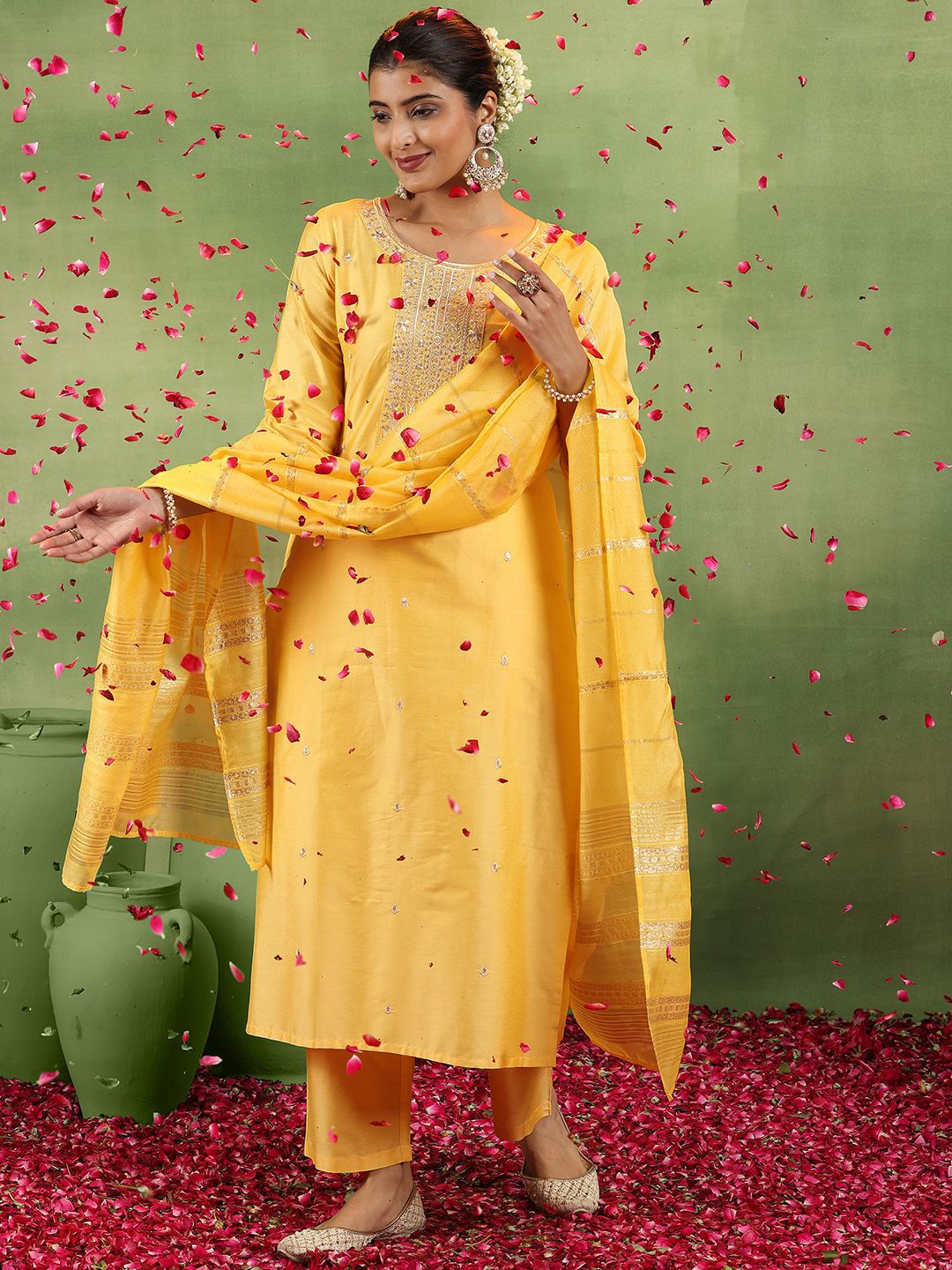 Gerua By Libas Women Ethnic Motifs Yoke Design Regular Kurta with Trousers & With Dupatta