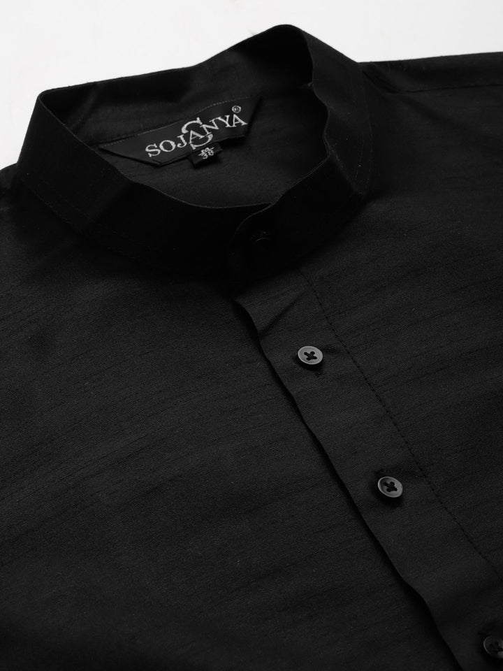 SOJANYA Men Black Solid Kurta Set With Printed Jacket