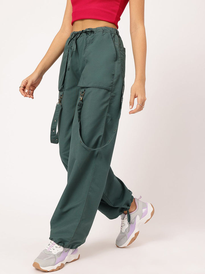 DressBerry Laid-back Fashionable Women Cargo Style Relaxed Joggers