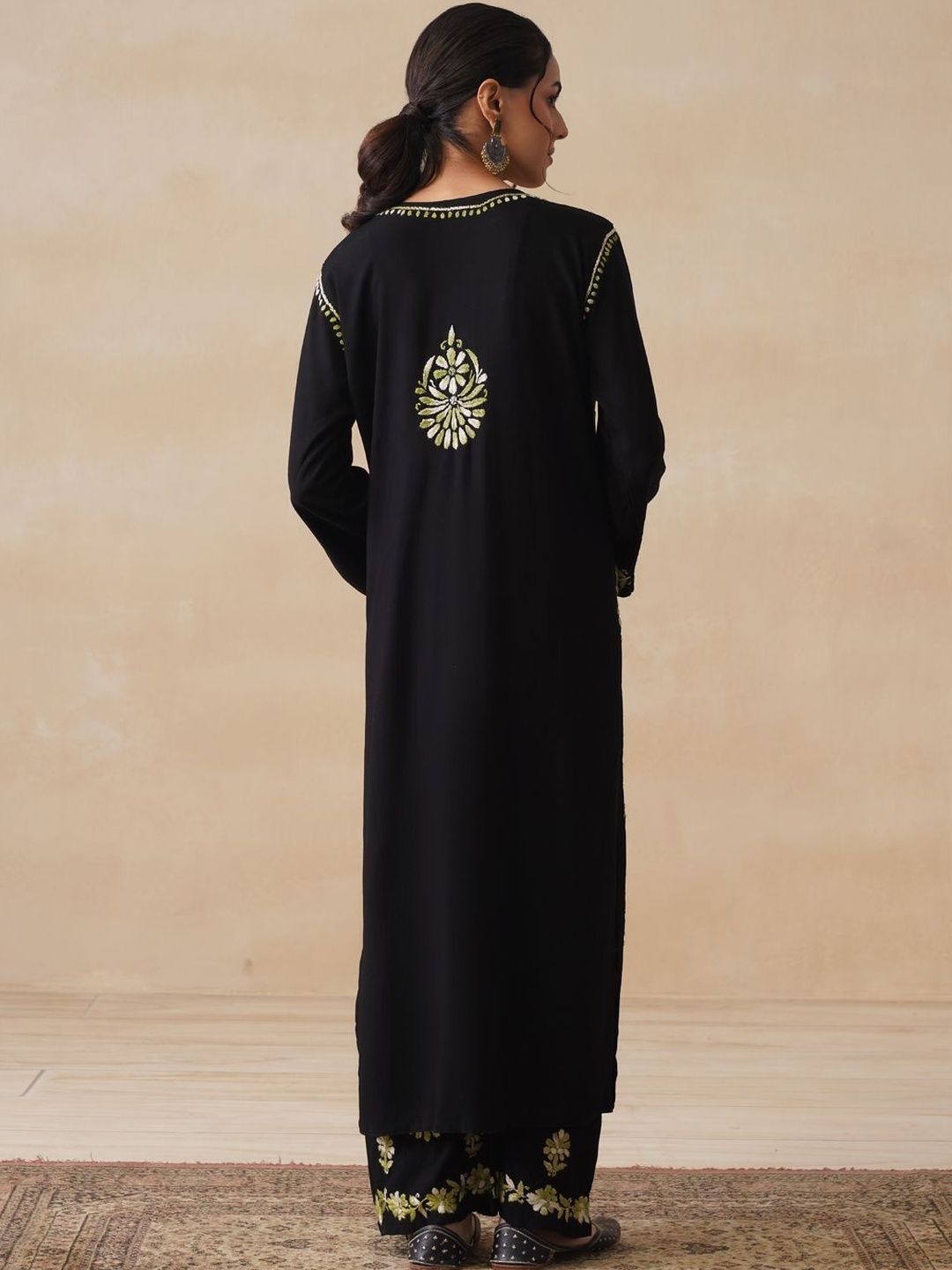 Set Seluar Kurta Motif Etnik Bersulam House of Chikankari