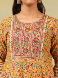 Mamicha Women Floral Printed Pure Cotton Kurta with Trousers & With Dupatta