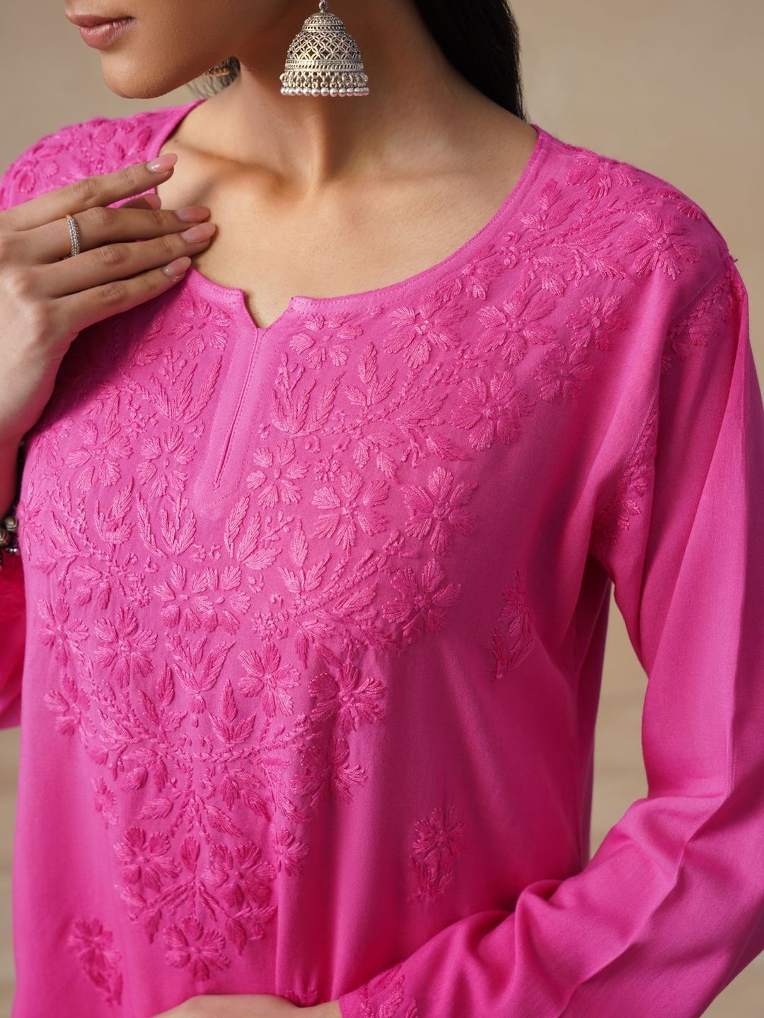 House of Chikankari Floral Viscose Rayon Straight Knee Length Kurta