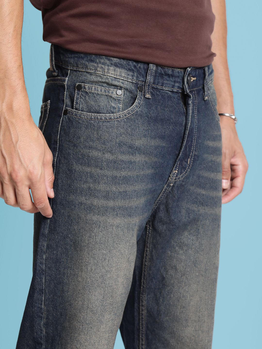 Bene Kleed Men Relaxed Fit Mid-Rise Tinted Jeans