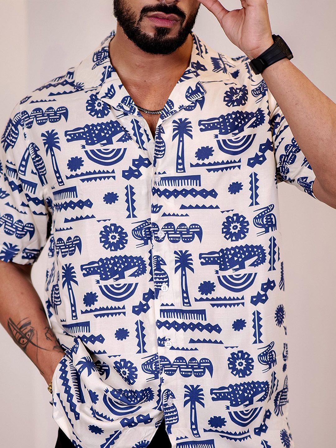 Eszett Graphic Printed Spread Collar Pure Cotton Casual Shirt