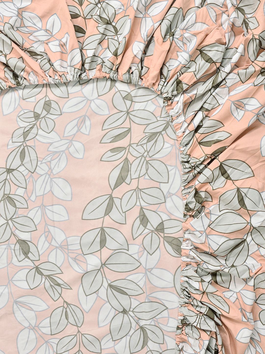Myntra Elegant Homes Orange Floral 300 TC King Bedsheet with 2 Pillow Covers