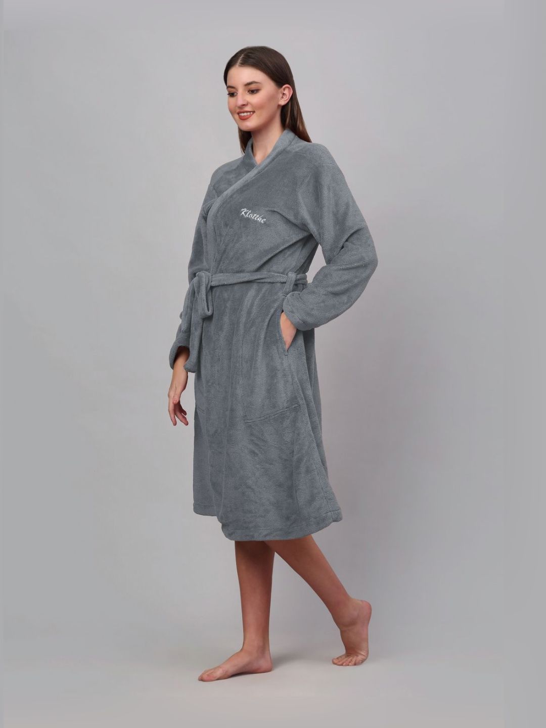 KLOTTHE Grey Woolen Long Sleeve Bath Robe With Belt
