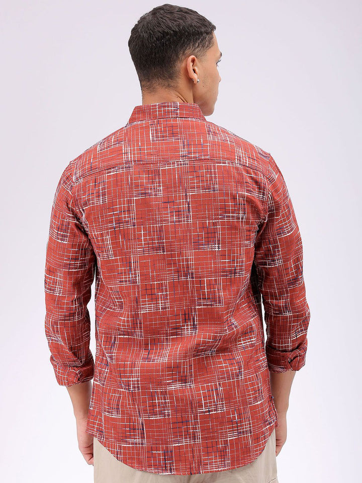 The Indian Garage Co Men Cutaway Collar Checked Cotton Slim Fit Casual Shirt