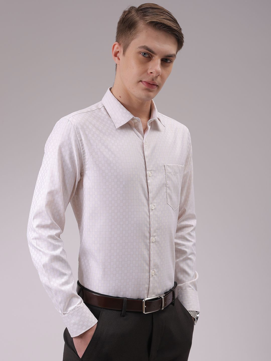 The Indian Garage Co. X Luxe Men Cutaway Collar Checked Slim Fit Formal Shirt