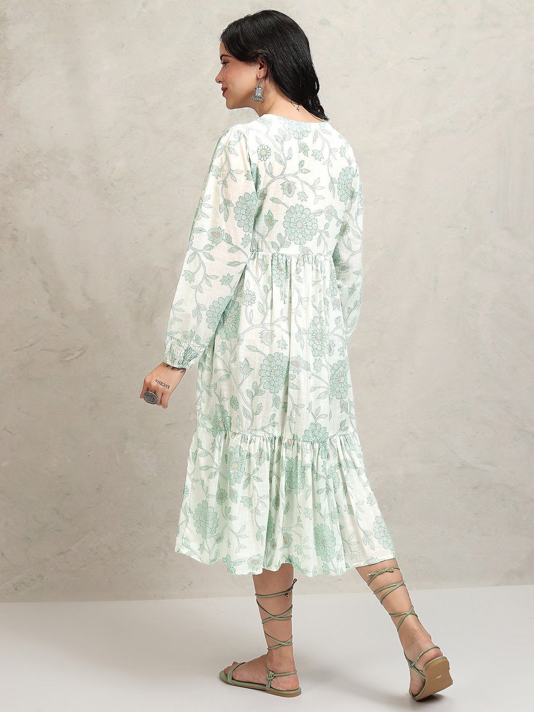 Vishudh Floral Printed Fit & Flare Midi Dress