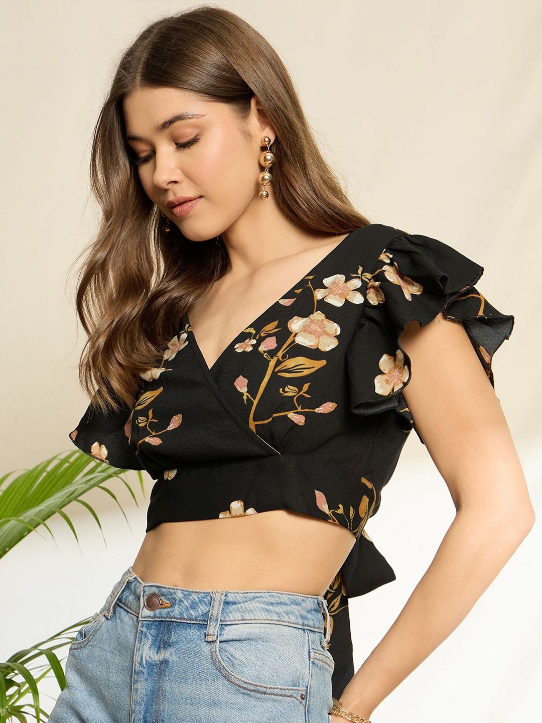 Berrylush Floral Print Ruffles Styled Back Crop Top
