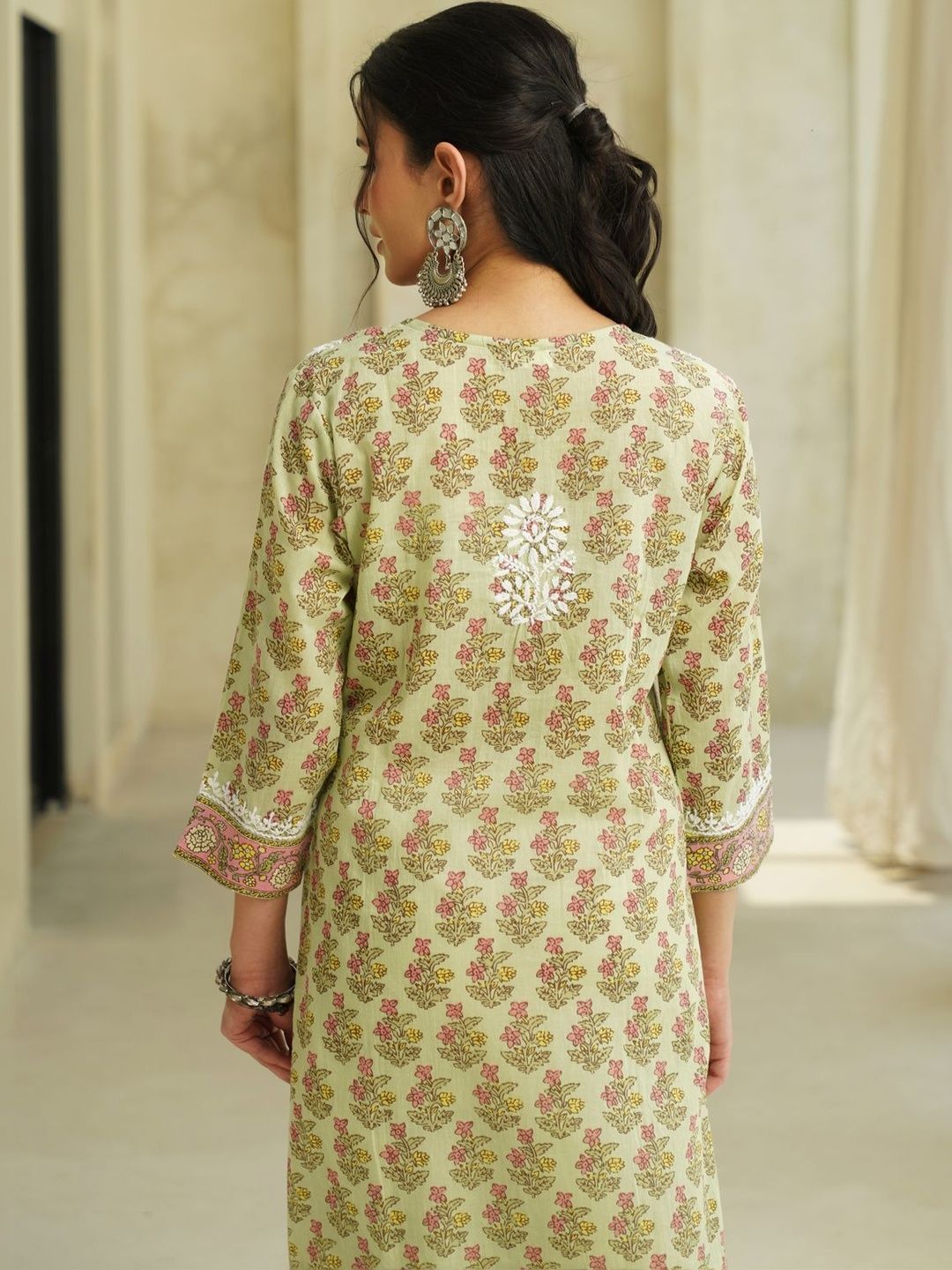 House of Chikankari Women Floral Printed Thread Work Indie Prints Kurta