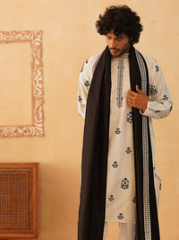 Jompers Floral Embroidered Mandarin Collar Thread Work Silk Kurta With Dupatta