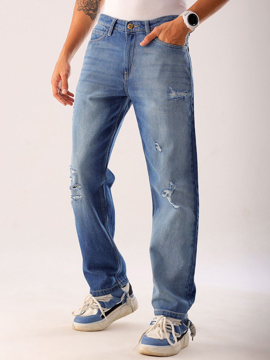 The Indian Garage Co Men Straight Fit Mildly Distressed Heavy Fade Jeans