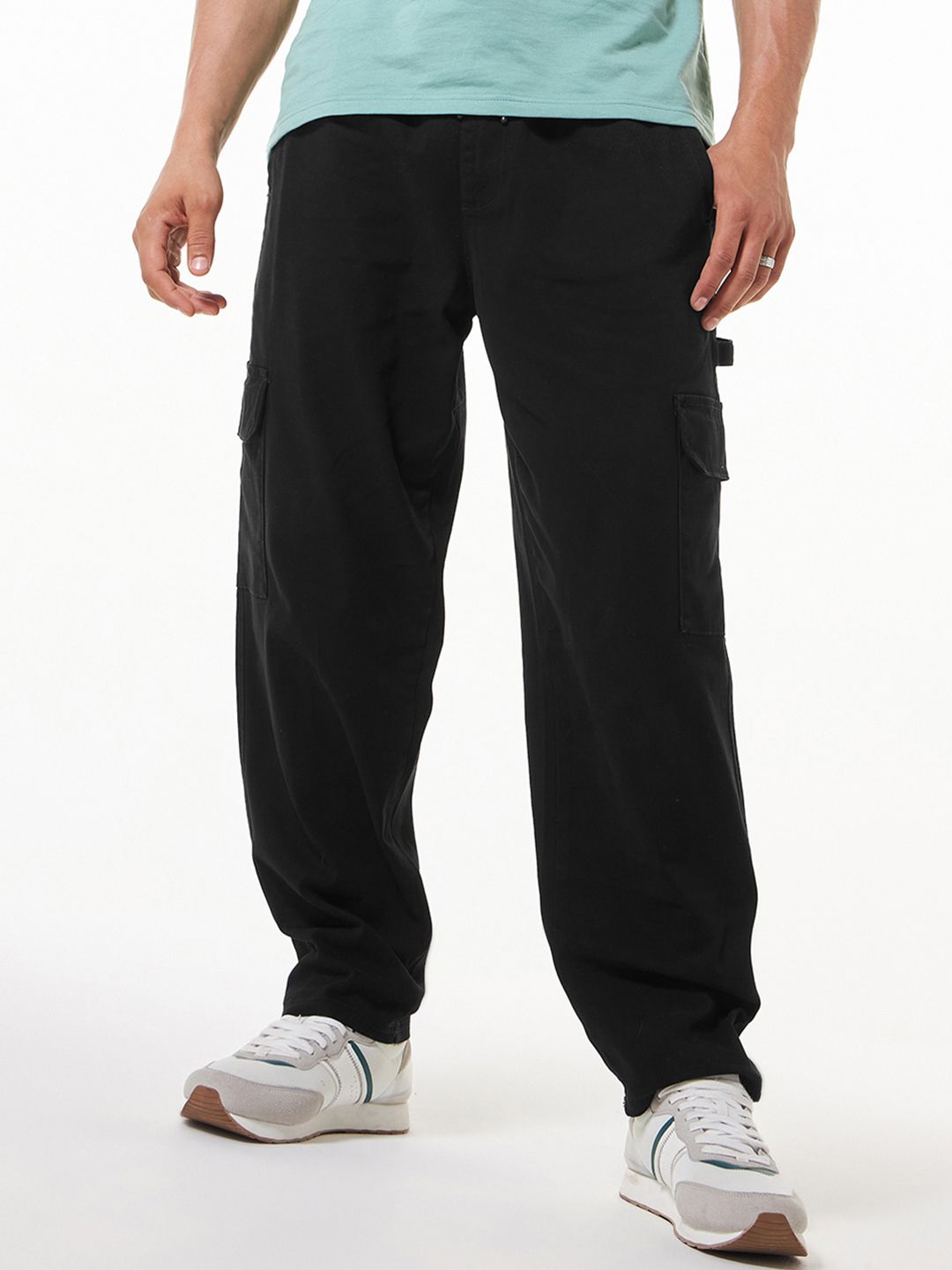 Bewakoof Men Cargo Carpenter Pants