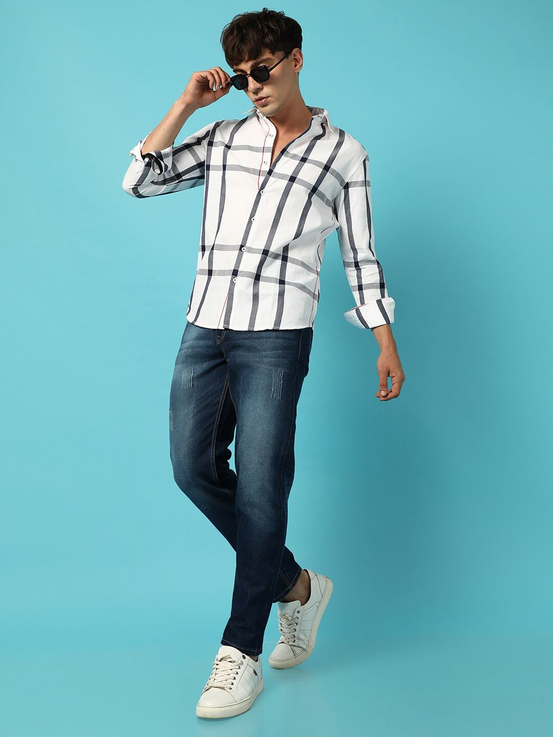 Campus Sutra Classic Striped Cotton Casual Shirt