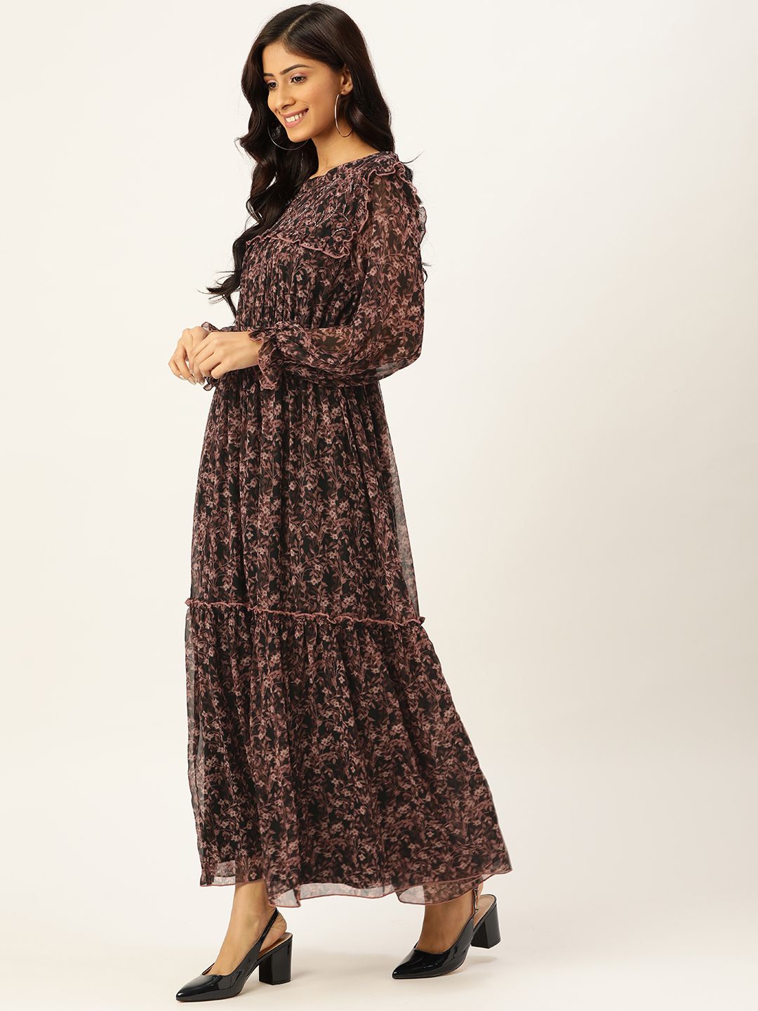 Antheaa Women Black & Mauve Floral Print Maxi Dress