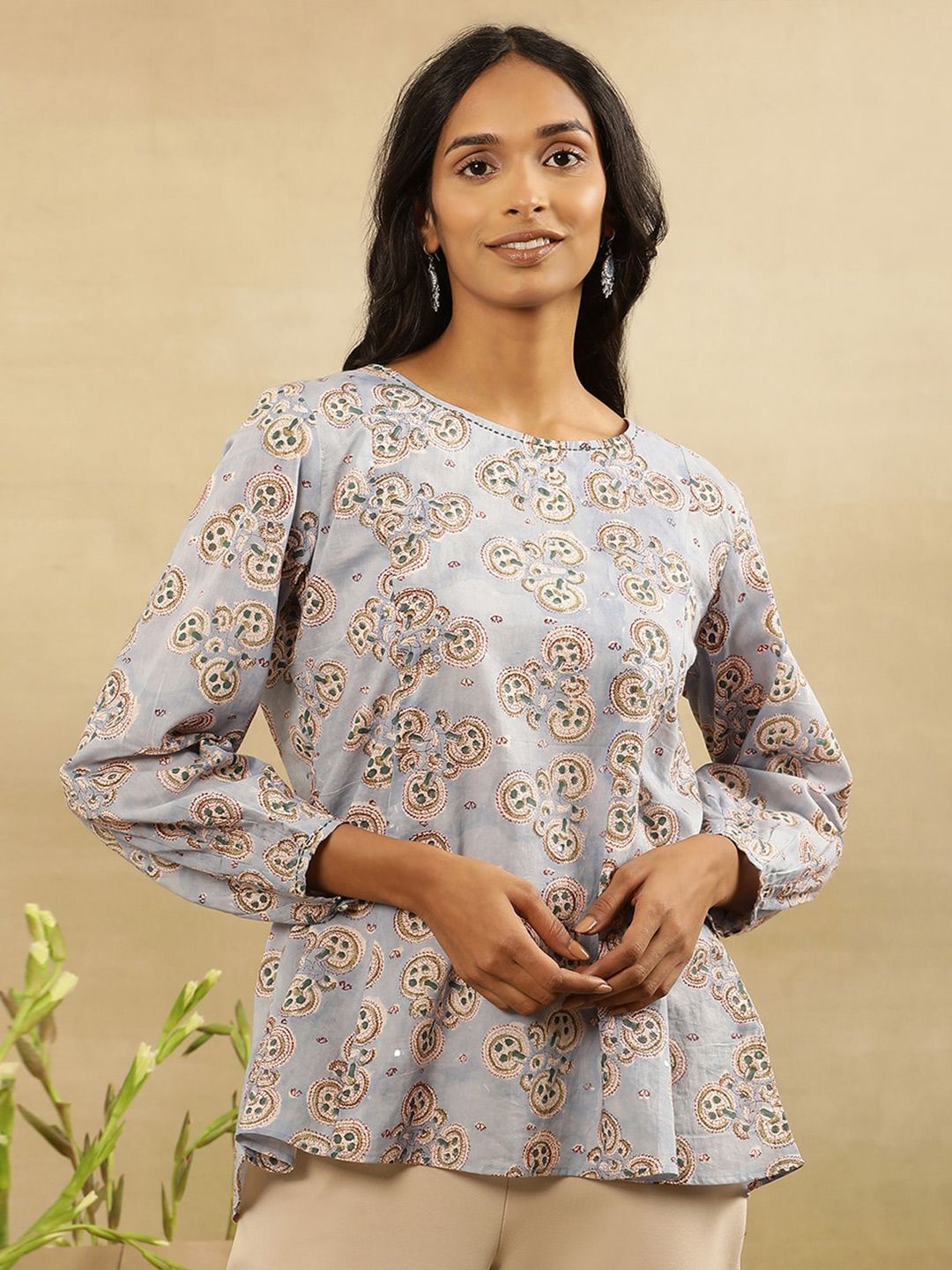 W Round Neck Floral Printed Cotton Peplum Top