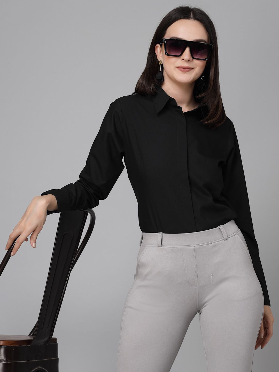 Style Quotient Black Smart Spread Collar Formal Shirt