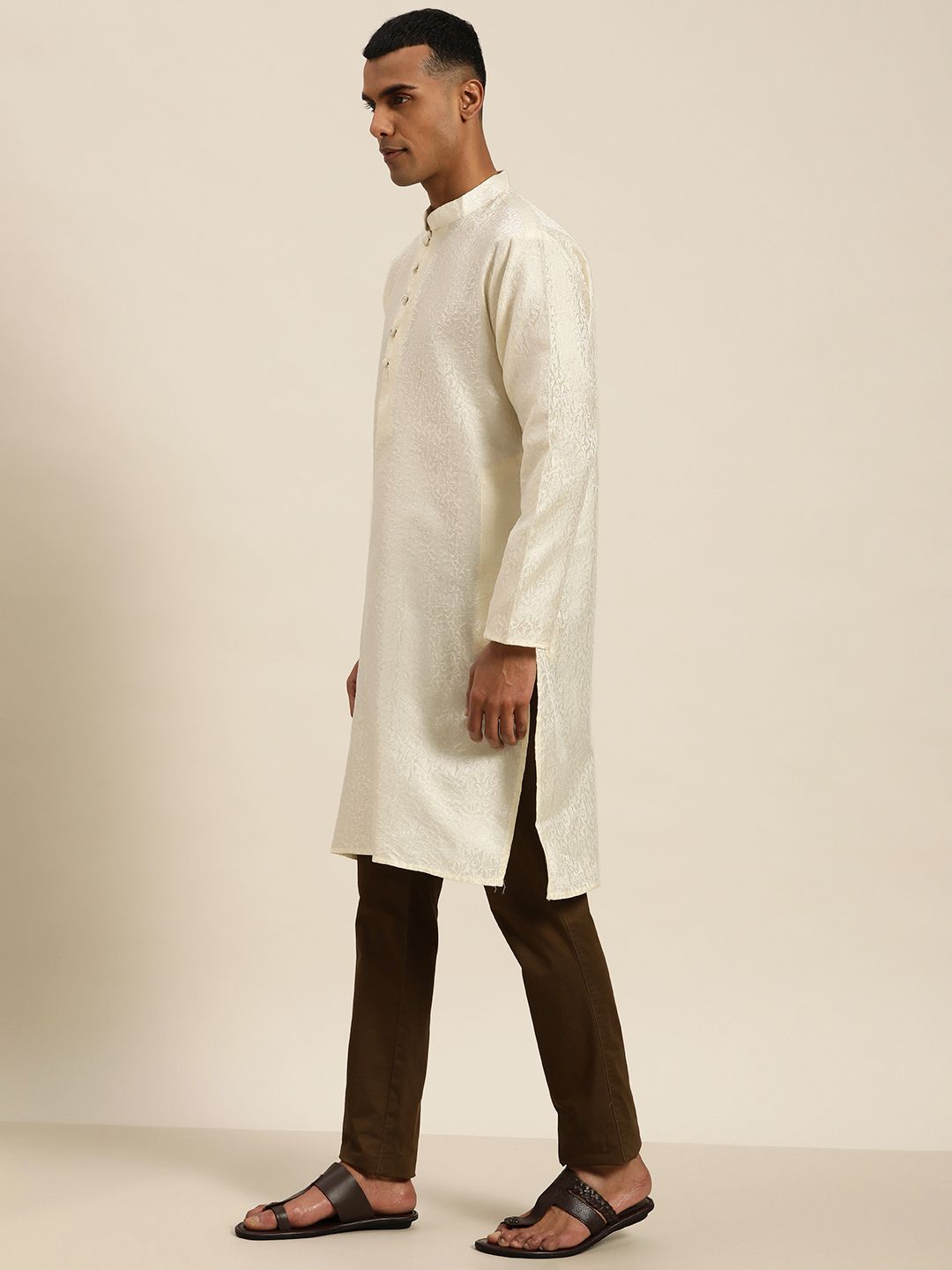 SOJANYA Kurta Jacquard Berwarna Krim Lelaki