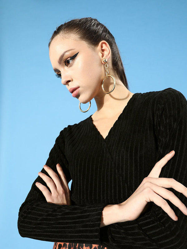 Jalan 9 wanita bergaya hitam pepejal