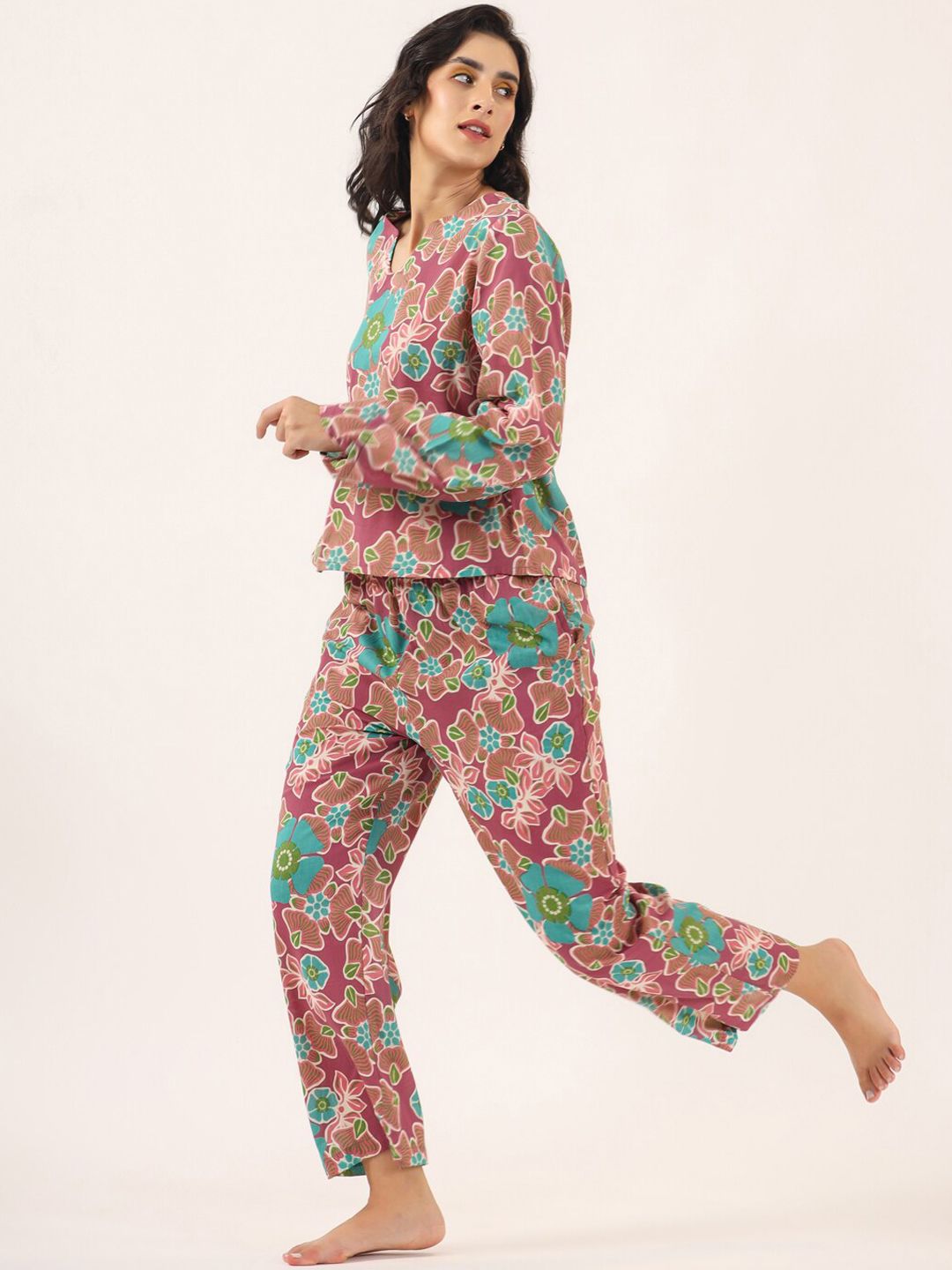 Sanskrutihomes Floral Printed Pure Cotton Night Suit