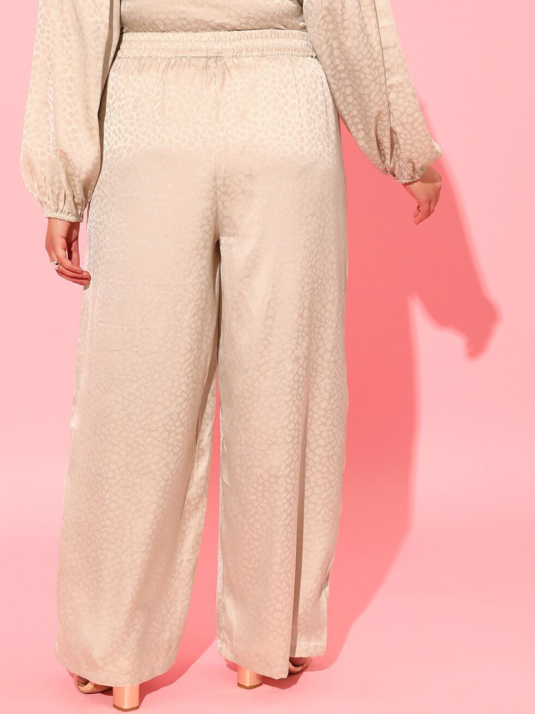 CURVY STREET Women Plus Size Cream-Coloured Loose Fit Trousers