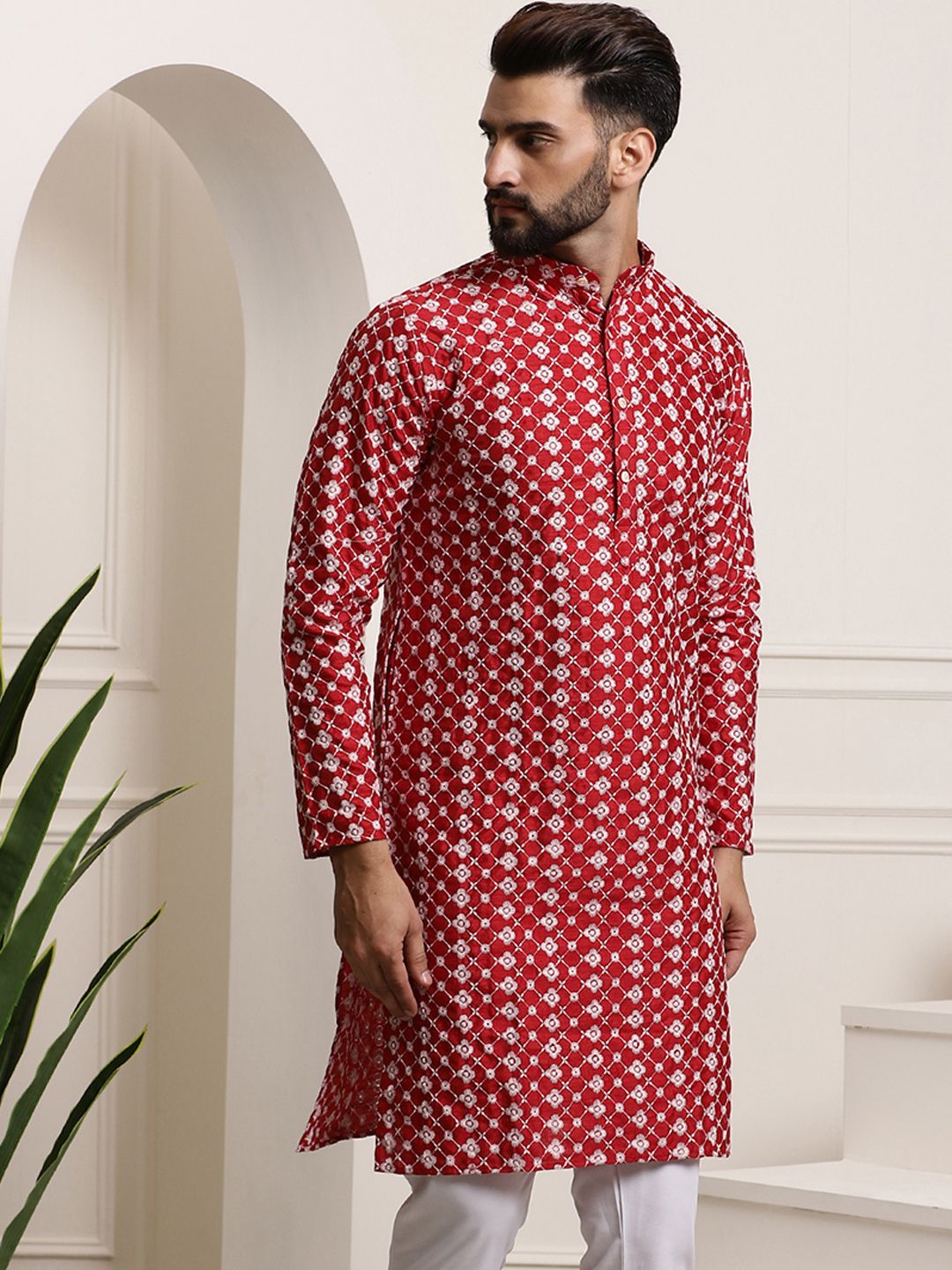 SOJANYA Men Maroon & White Ethnic Motifs Embroidered Kurta